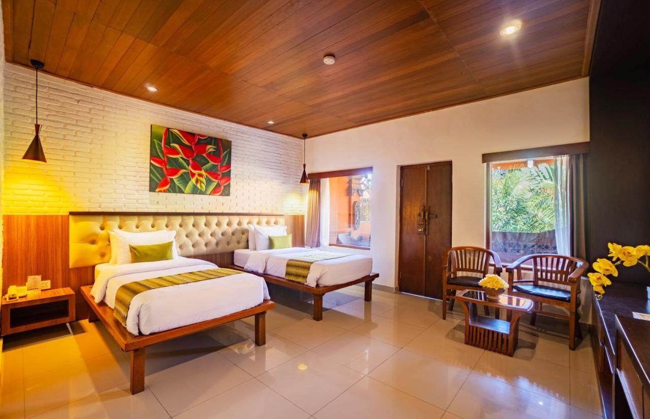 Wina Holiday Villa Kuta Lombok Esterno foto