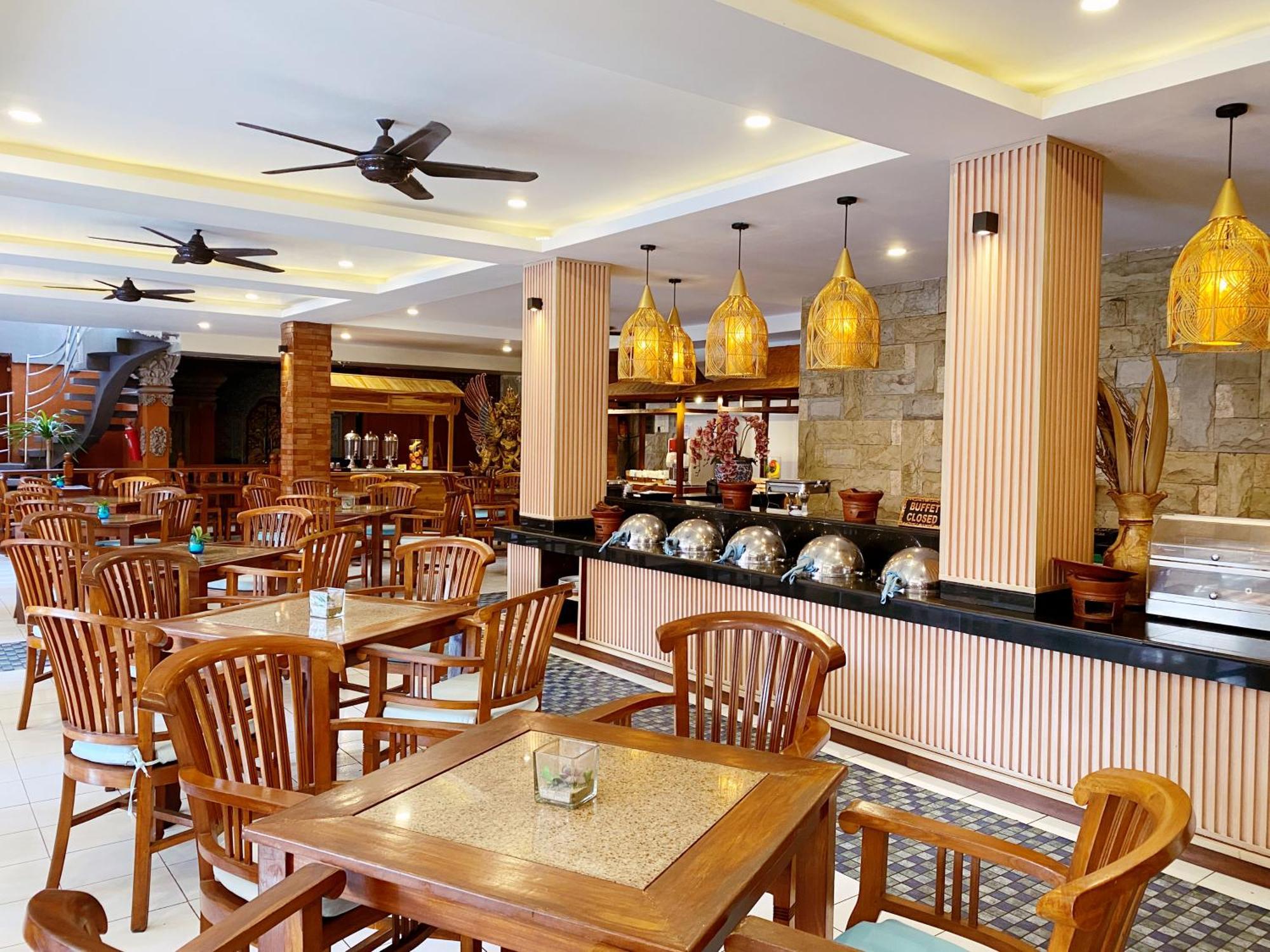 Wina Holiday Villa Kuta Lombok Esterno foto