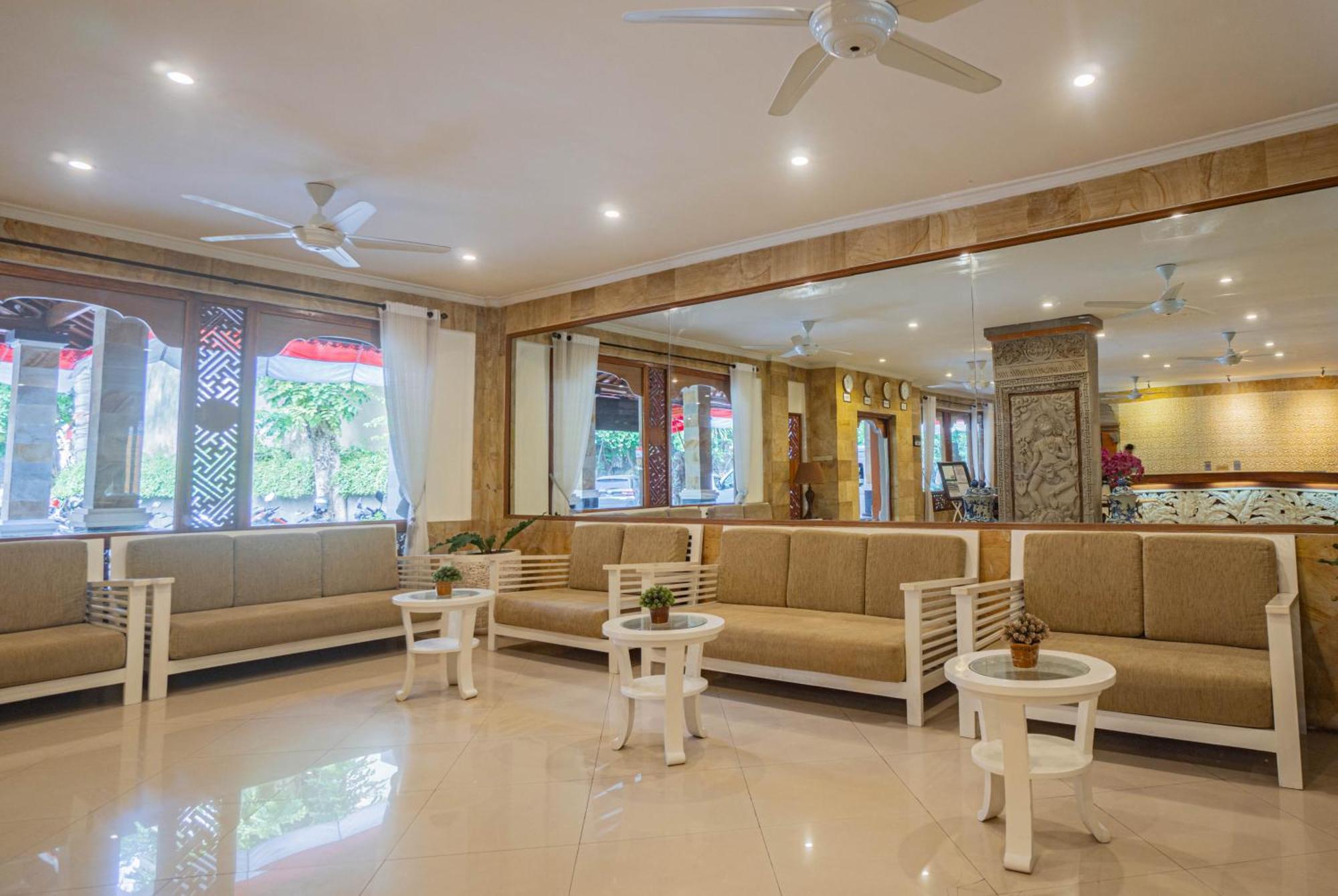 Wina Holiday Villa Kuta Lombok Esterno foto