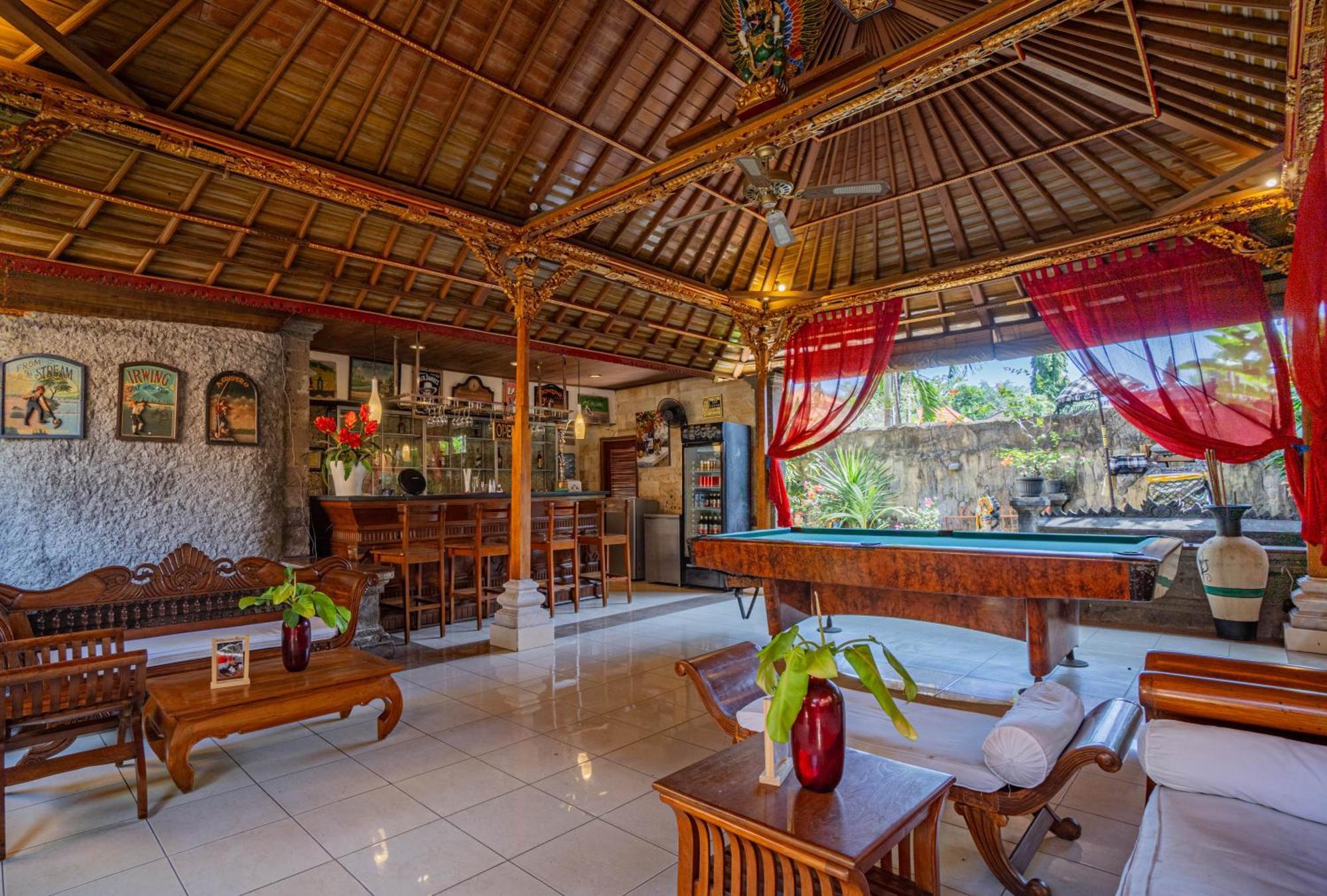 Wina Holiday Villa Kuta Lombok Esterno foto
