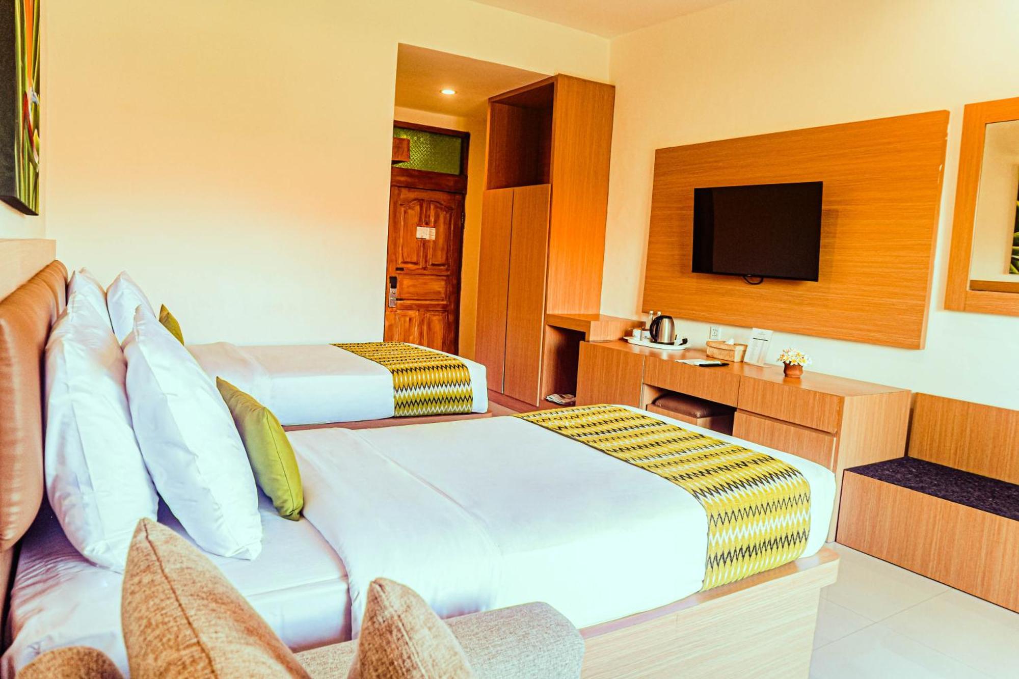Wina Holiday Villa Kuta Lombok Esterno foto