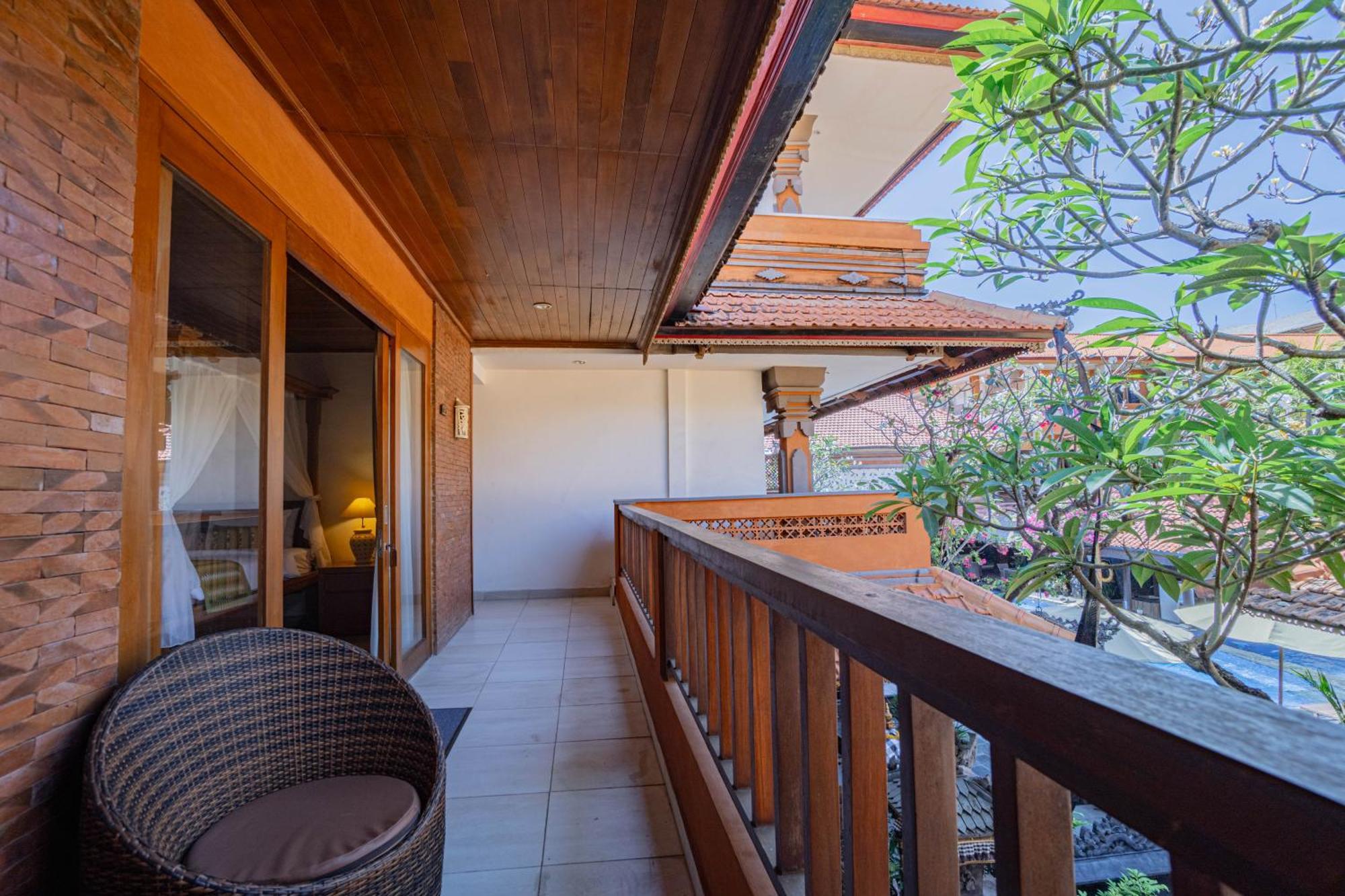 Wina Holiday Villa Kuta Lombok Esterno foto